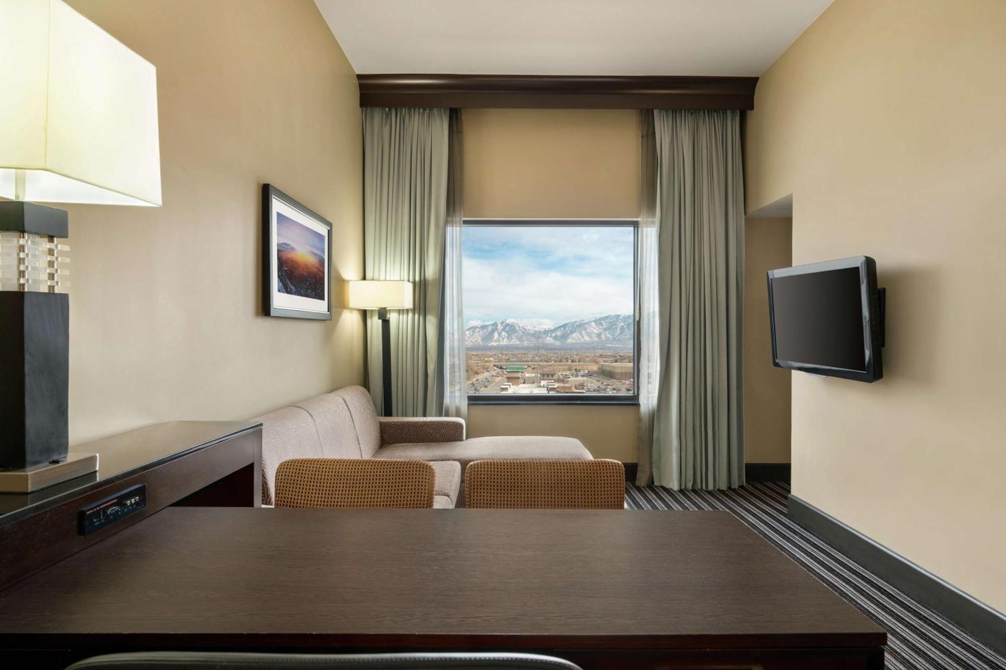 Embassy Suites By Hilton Salt Lake West Valley City Exterior photo